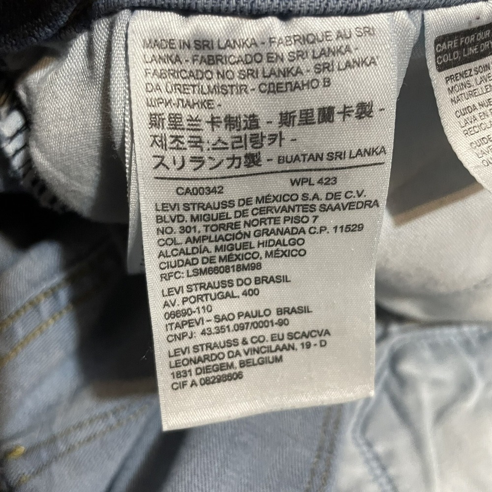 Levis Jean Women sz 32 Classic Bootcut 14M 34x29 Blue Denim Stretch Pants Casual - Picture 10 of 11
